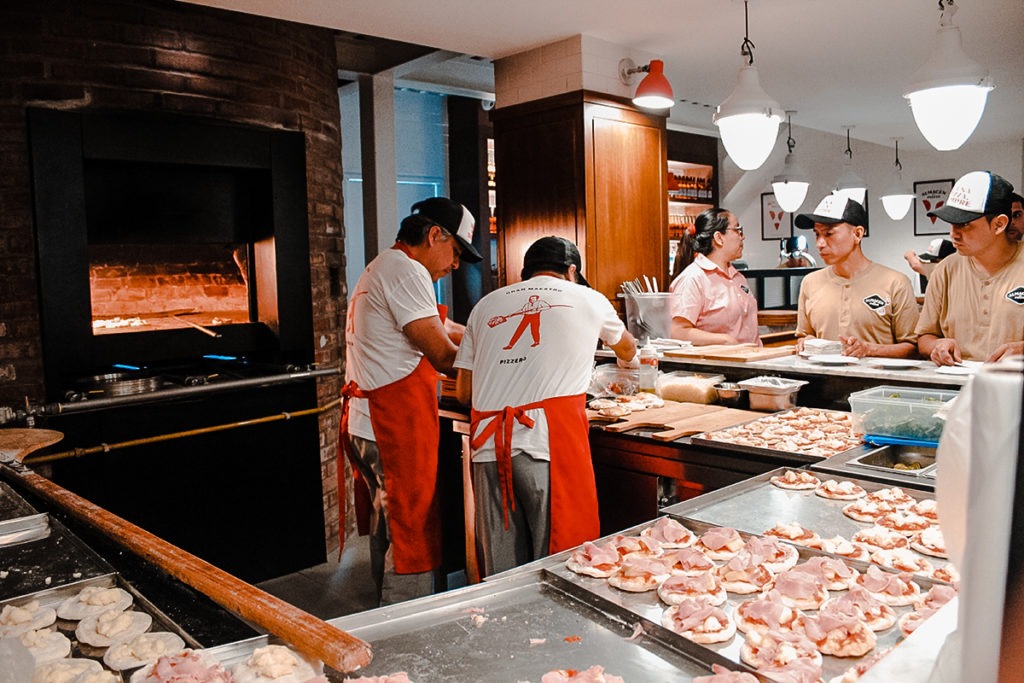 Almacén de pizzas en Perú